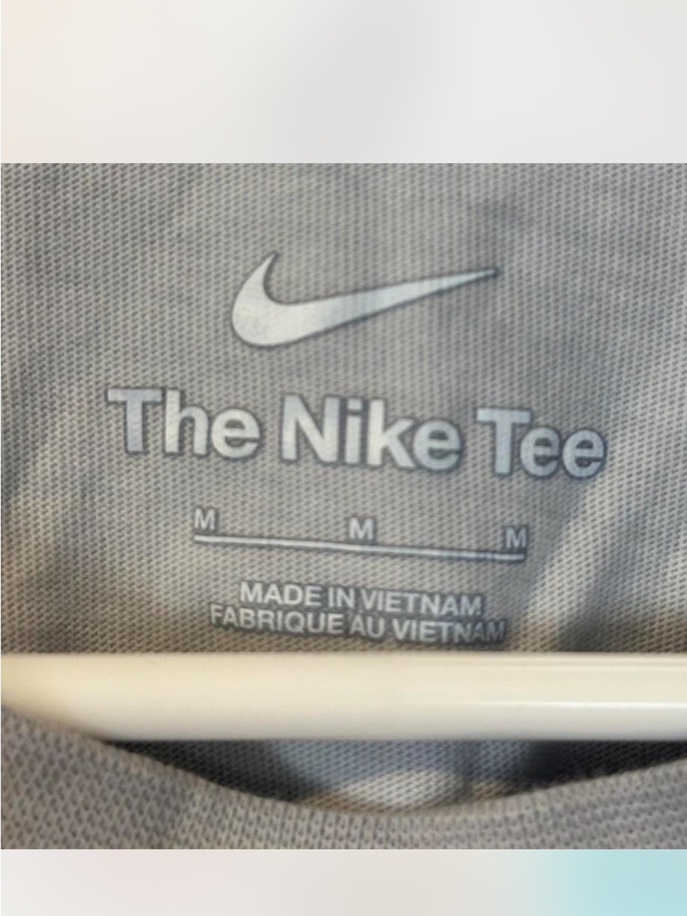 Nike Men's Light Gray Tie-Dye Graphic Short Sleeve Tee - Picture 3 of 3